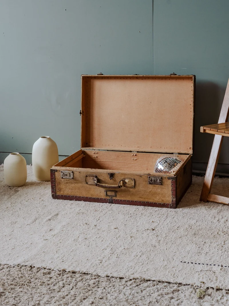 Lucienne, la valise vintage en bois N°297