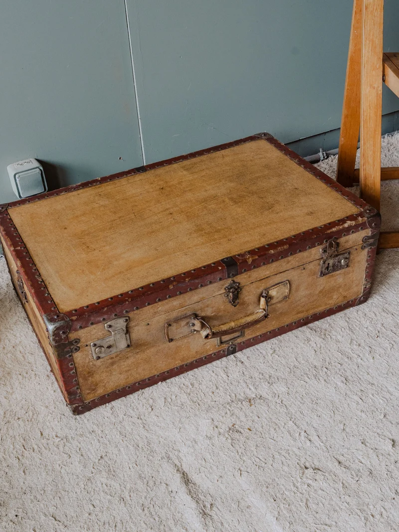 Lucienne, la valise vintage en bois N°297