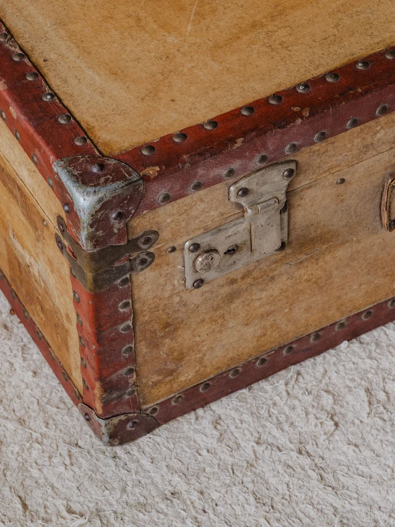 Lucienne, la valise vintage en bois N°297