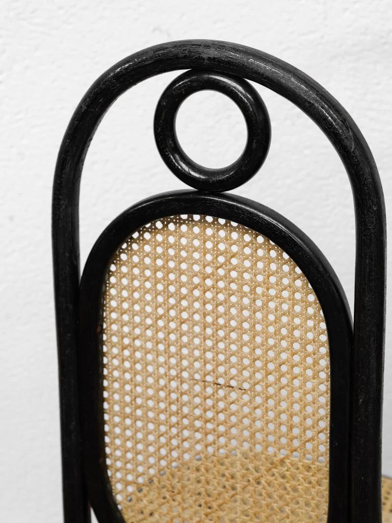 Claude, la chaise cannée en bois N°1244