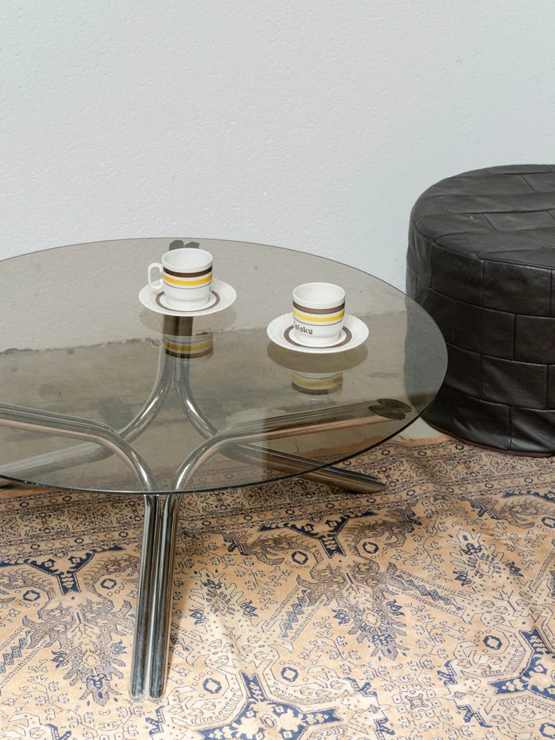 Donna, la table basse en verre fumé N°978