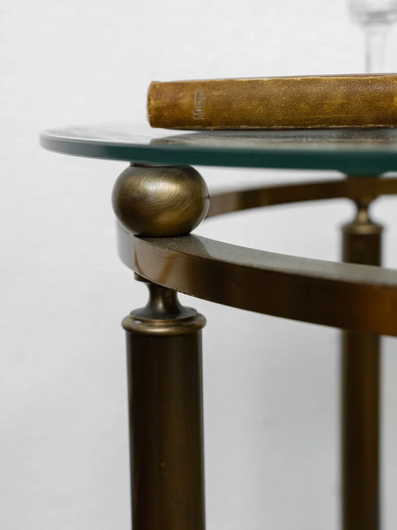 Hanna, la table d'appoint en métal N°1349