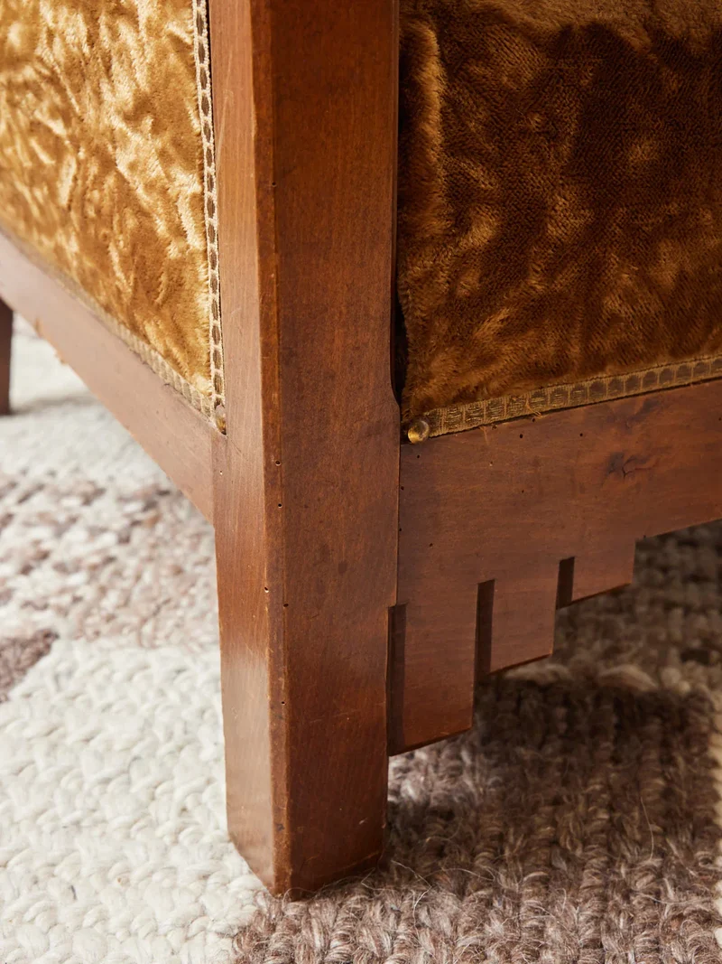 Ernest, le fauteuil Art nouveau en bois N°898