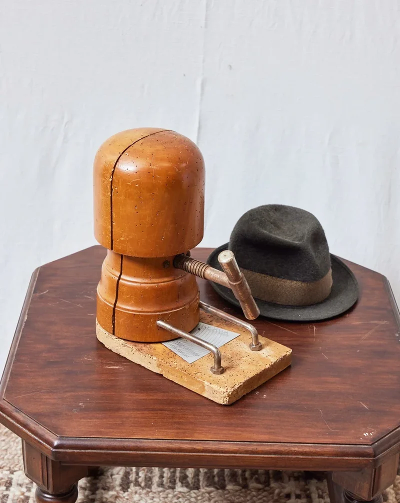 Alix, l'agrandisseur à chapeau décoratif N°940