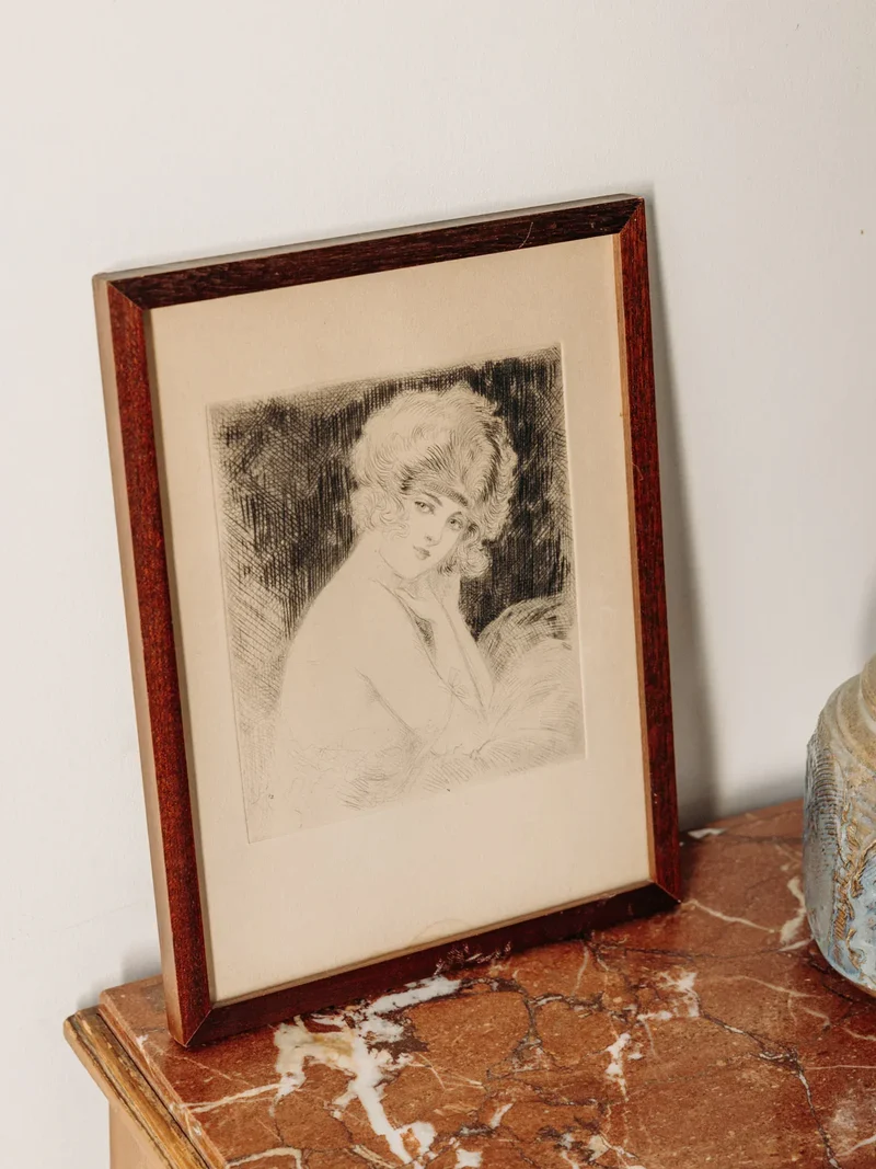 Nina, la toile en noir et blanc N°394