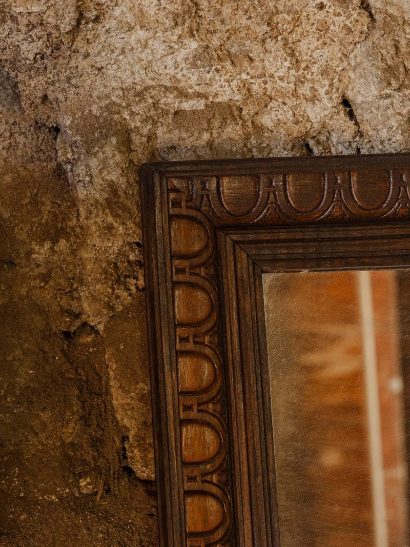 Igor, le miroir en bois N°1007