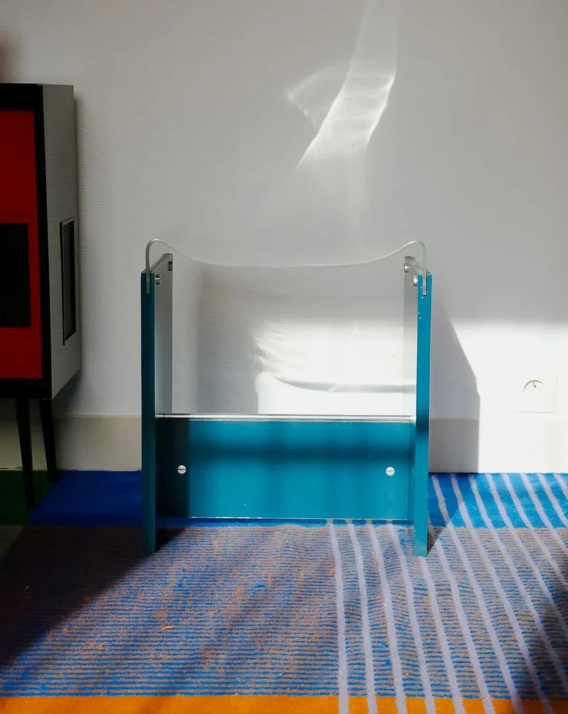 Axel, le tabouret en plexiglass N°601