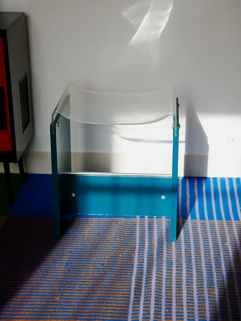 Axel, le tabouret en plexiglass N°601