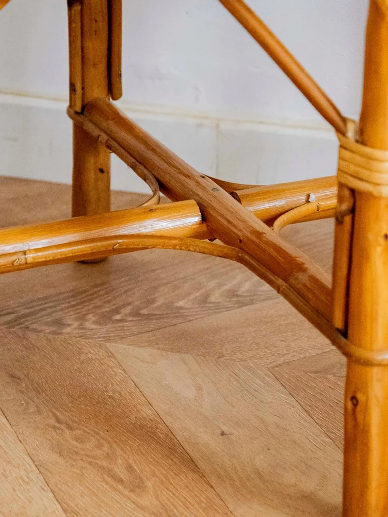 Francine, la table d'appoint en rotin N°885
