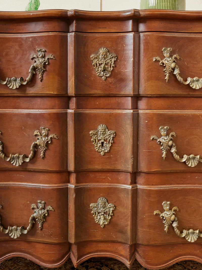 Garance, la commode arbalète en bois N°613