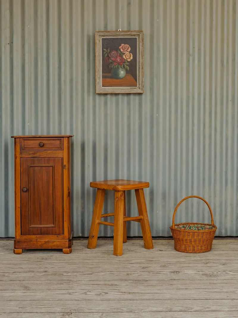 Regis, le tabouret en bois N°1335