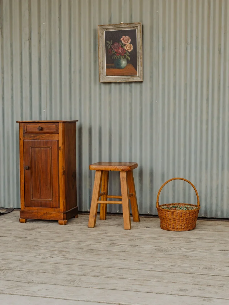 Regis, le tabouret en bois N°1335