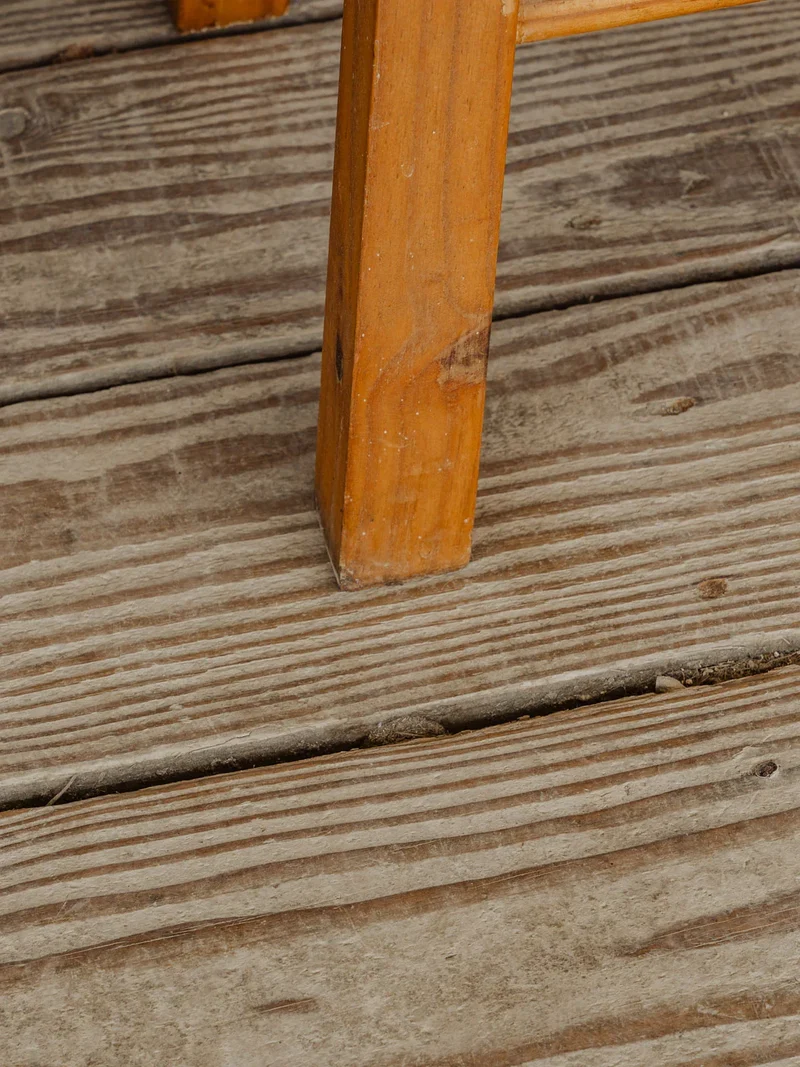 Regis, le tabouret en bois N°1335