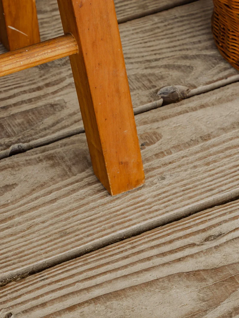 Regis, le tabouret en bois N°1335