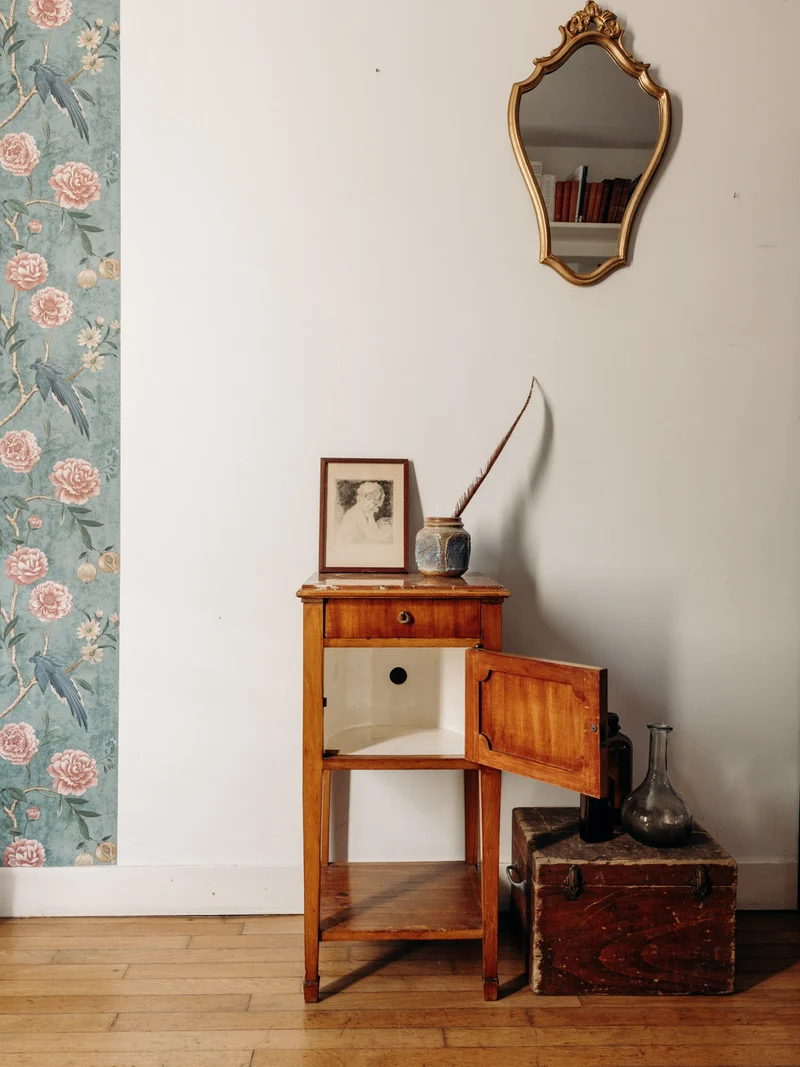 Odile, la table de chevet en bois et marbre N°1306