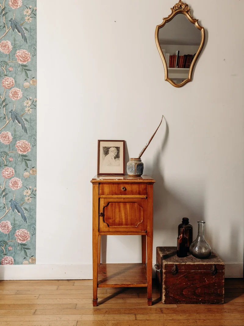 Odile, la table de chevet en bois et marbre N°1306
