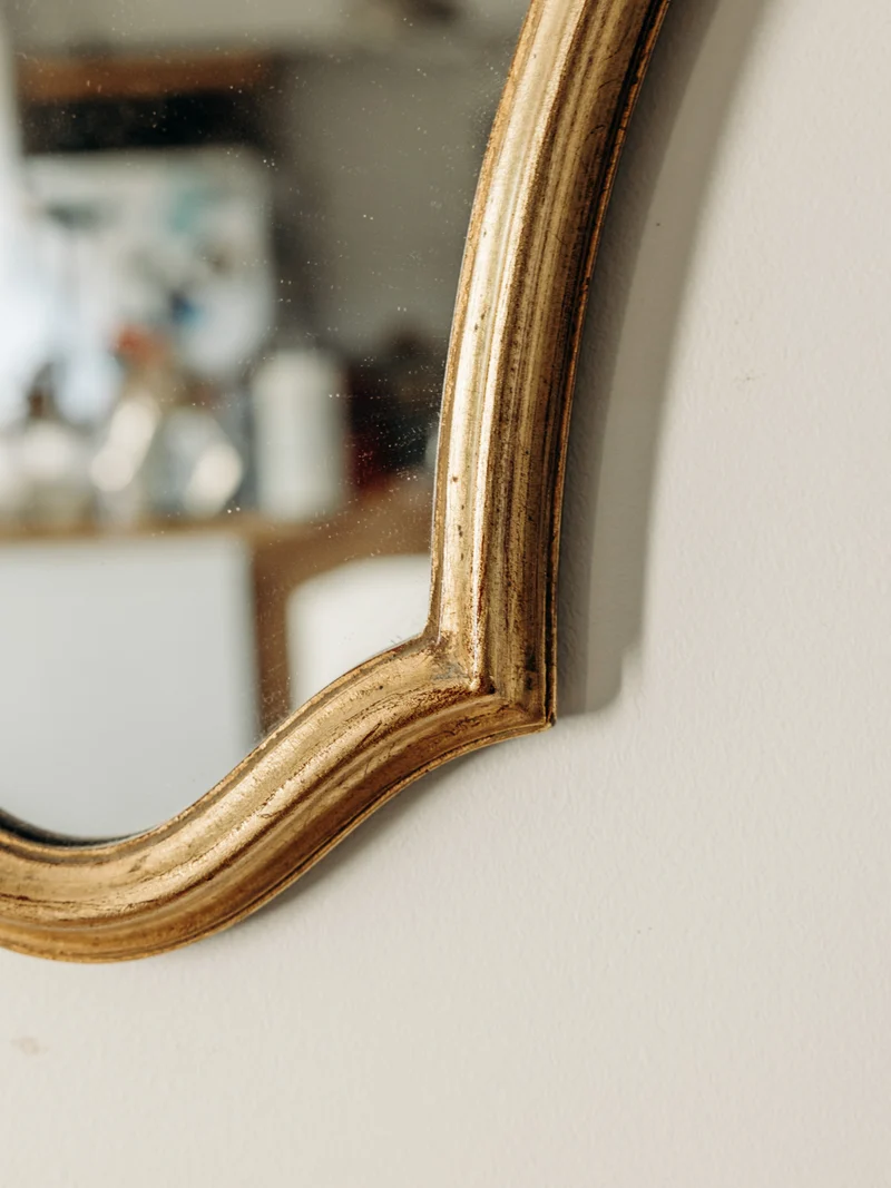 Georges, le miroir ancien doré N°1124