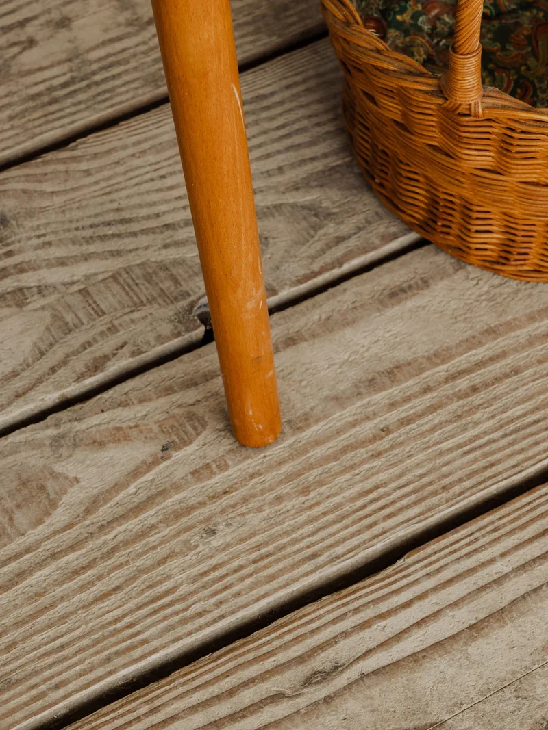Hanna, la table d'appoint en bois N°1332