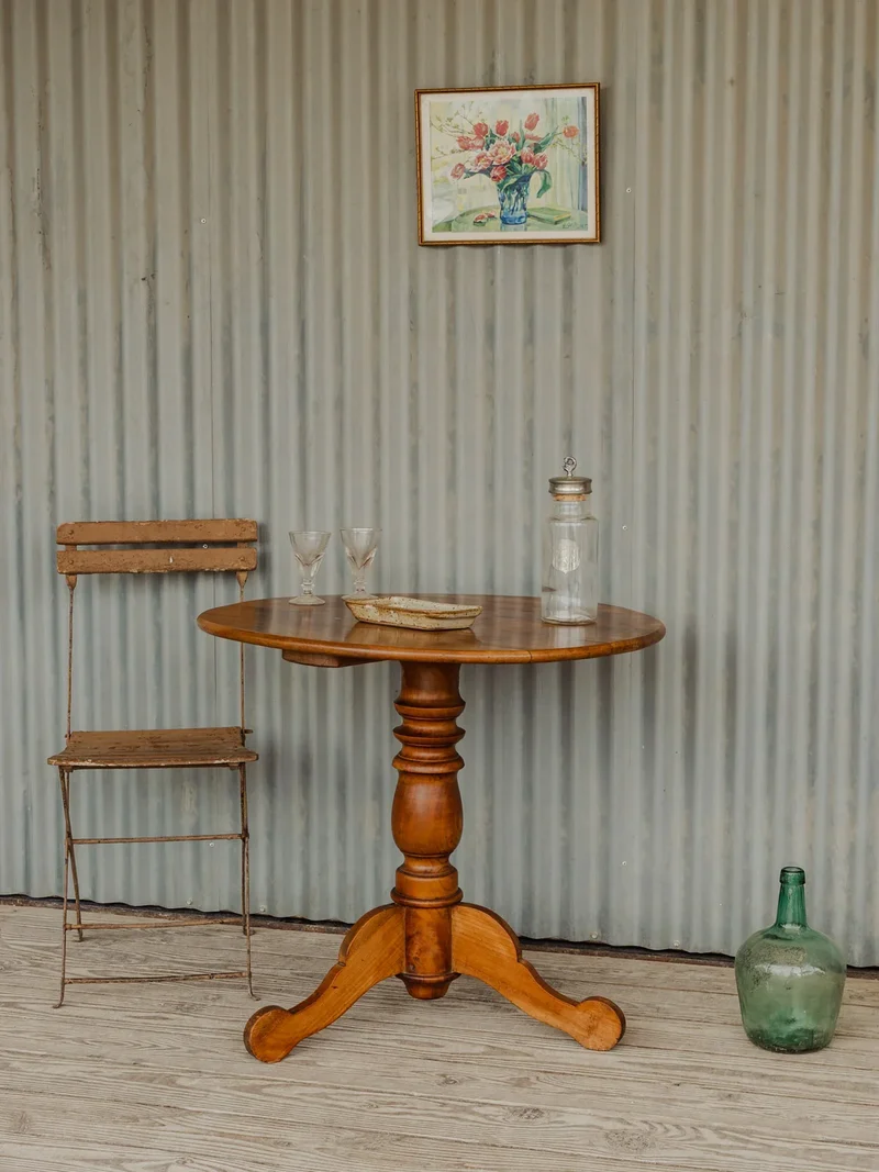 Romy, la table à manger en bois N°1325