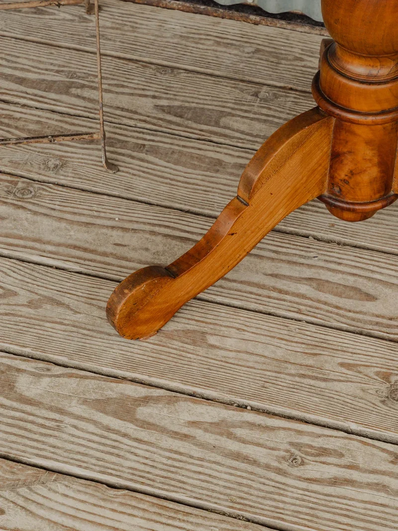 Romy, la table à manger en bois N°1325