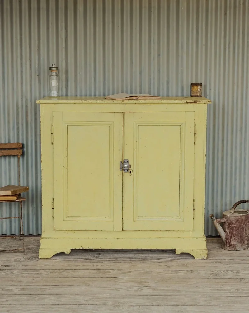 Gilbert, le buffet en bois jaune N°1498