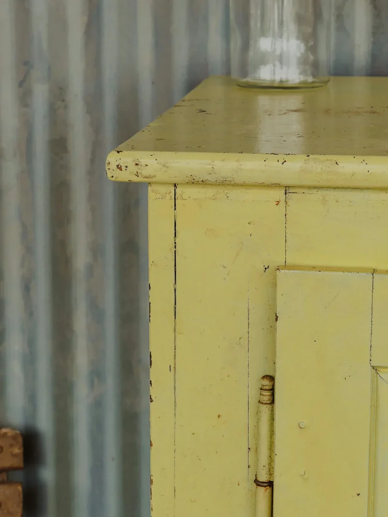 Gilbert, le buffet en bois jaune N°1498