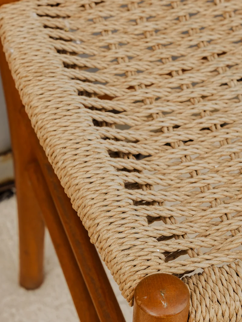 Claude, la paire de chaises en bois N°1222
