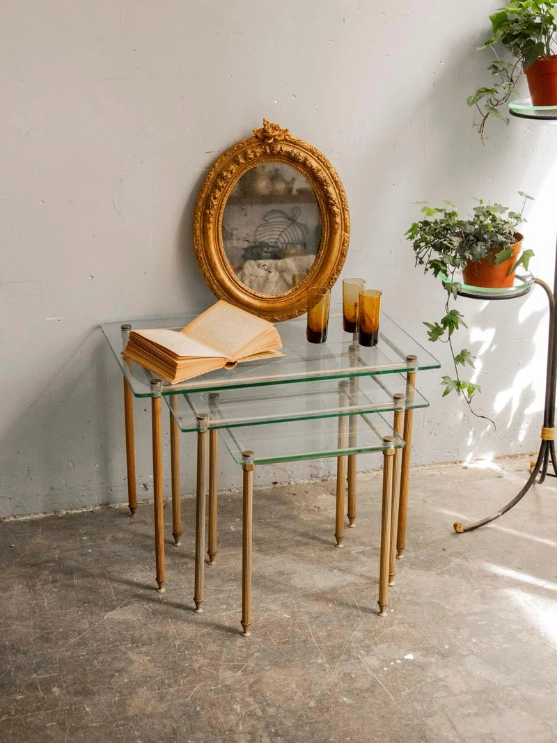 Barbara, la table gigogne au plateau de verre N°150