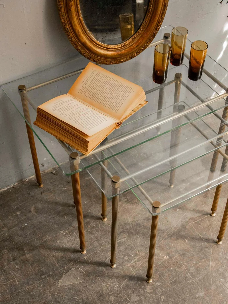 Barbara, la table gigogne au plateau de verre N°150