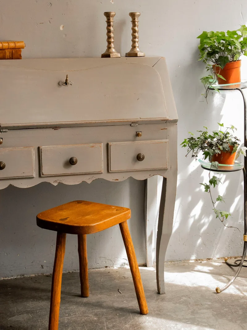Honoré, le secrétaire à rangements au style campagne N°176