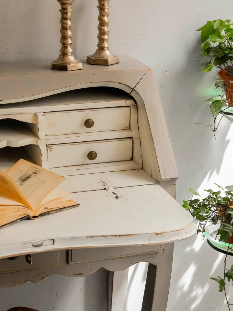 Honoré, le secrétaire à rangements au style campagne N°176