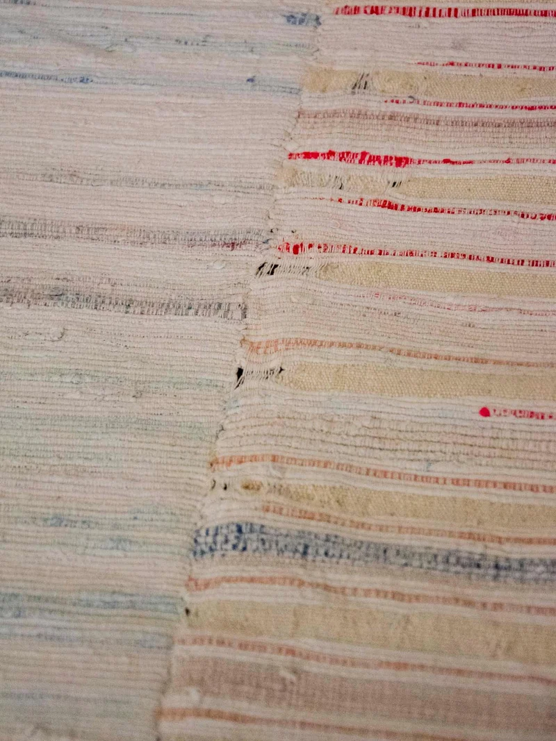 Olivier, le tapis souple pastel N°123