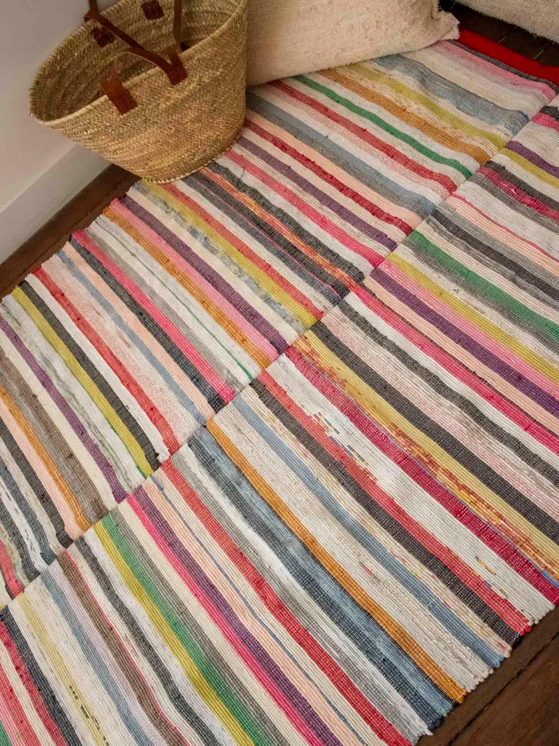 Olivier, le tapis rayé multicolore N°128