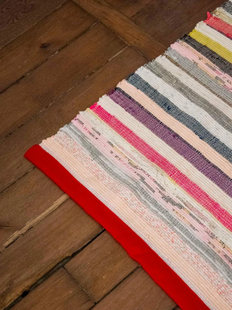 Olivier, le tapis rayé multicolore N°128