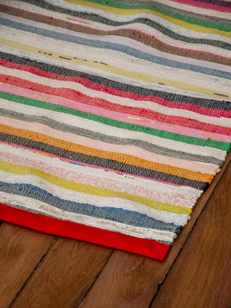 Olivier, le tapis rayé multicolore N°128