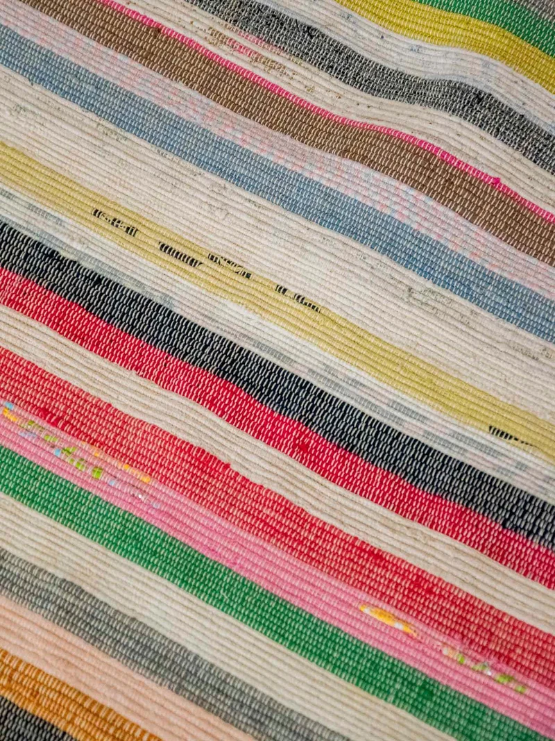 Olivier, le tapis rayé multicolore N°128