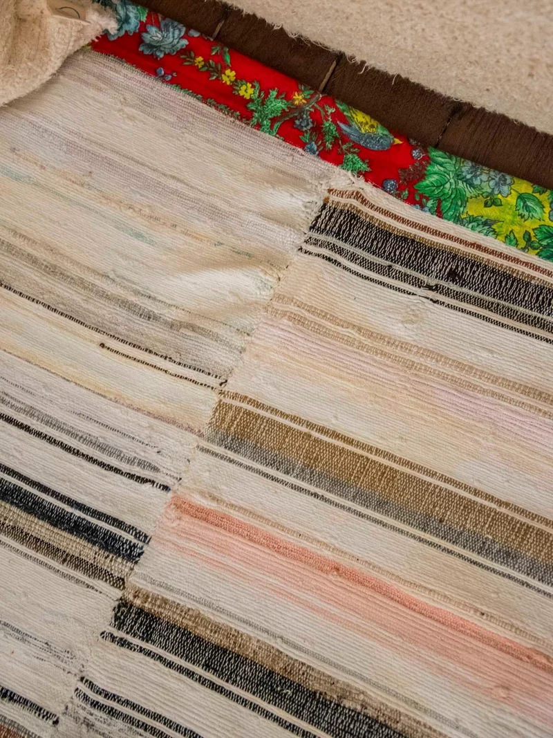 Olivier, le tapis au rebord à motifs N°129