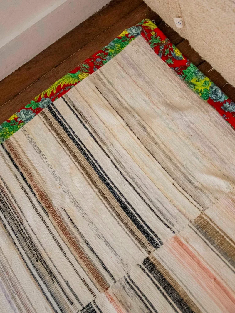 Olivier, le tapis au rebord à motifs N°129