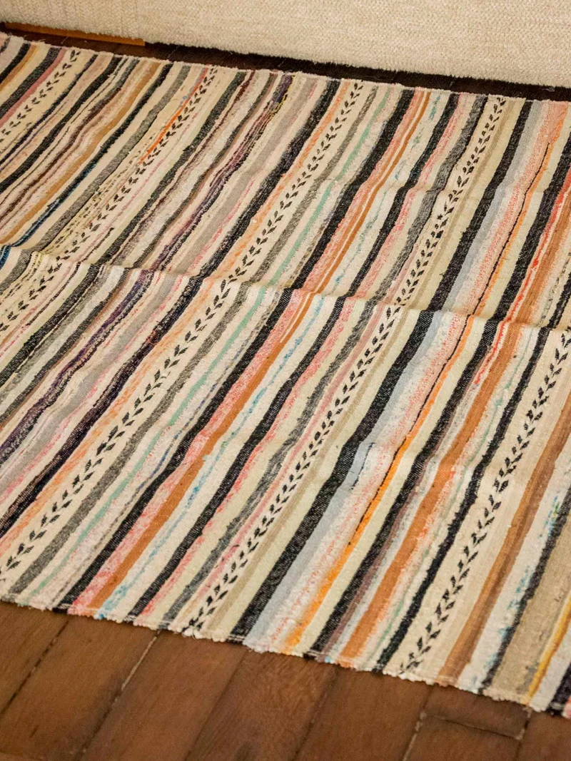 Olivier, le tapis en lin et coton N°110