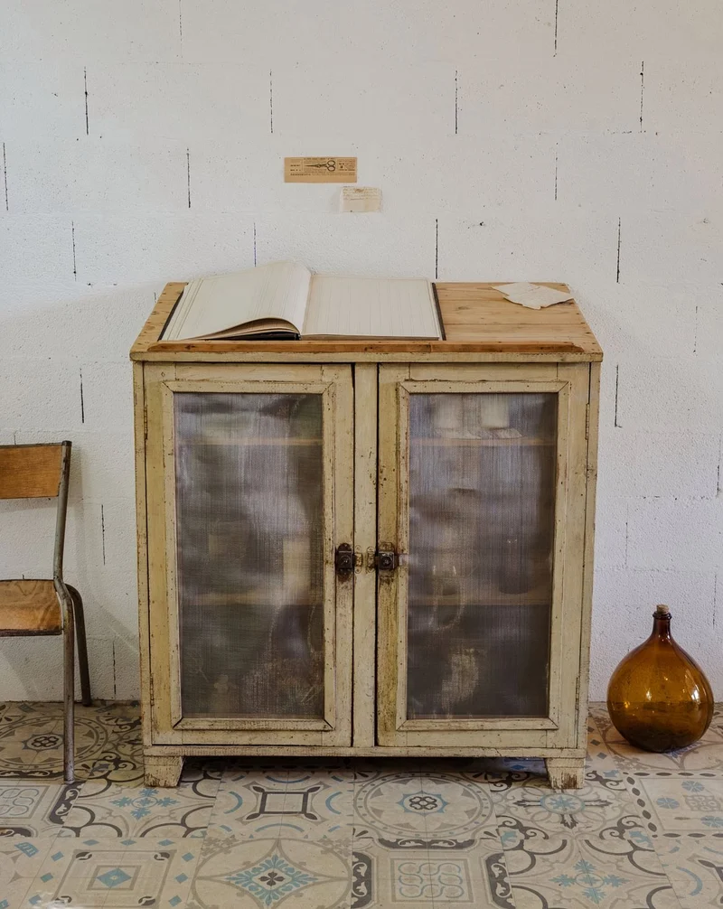 Guy, le garde-manger en bois beige N°36