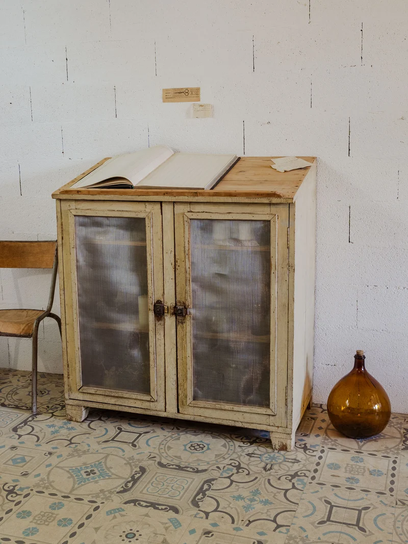 Guy, le garde-manger en bois beige N°36