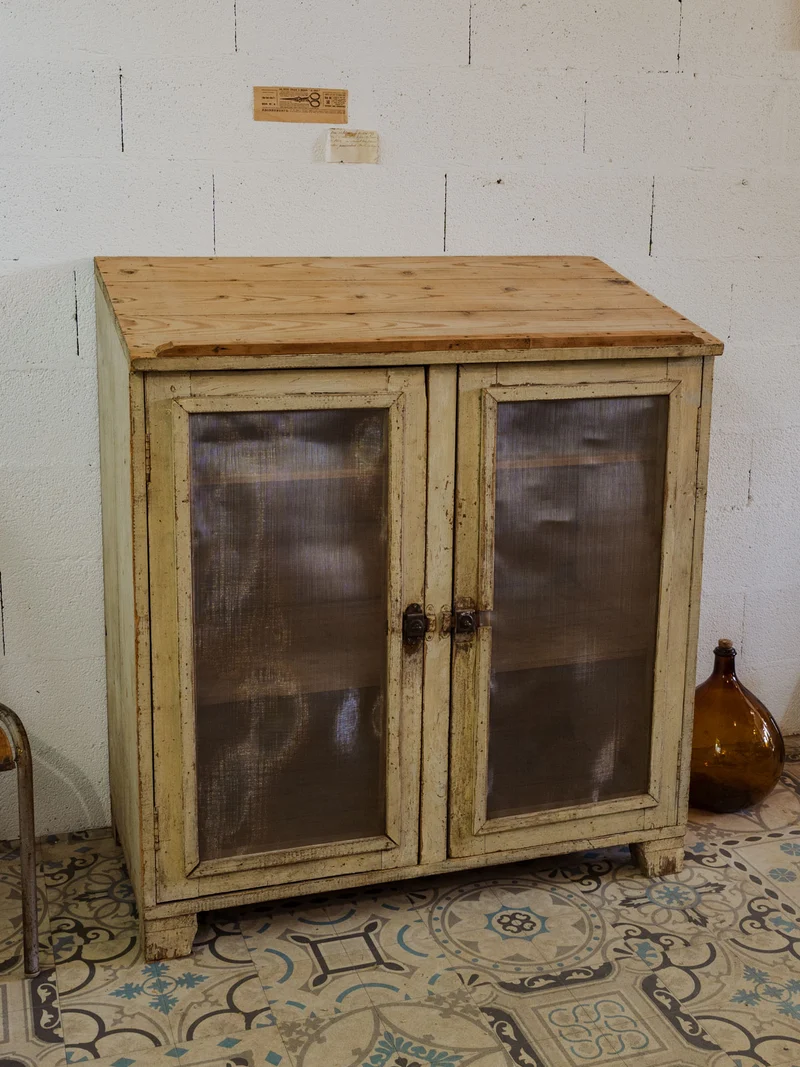 Guy, le garde-manger en bois beige N°36