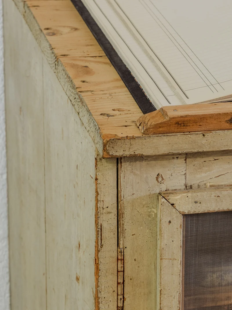 Guy, le garde-manger en bois beige N°36