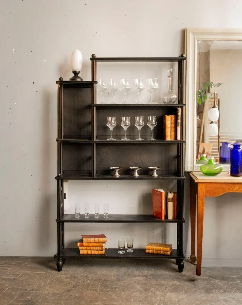 Gaëlle, l'étagère en bois noir N°860