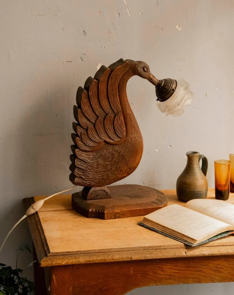Suzanne, la lampe cygne en bois N°554