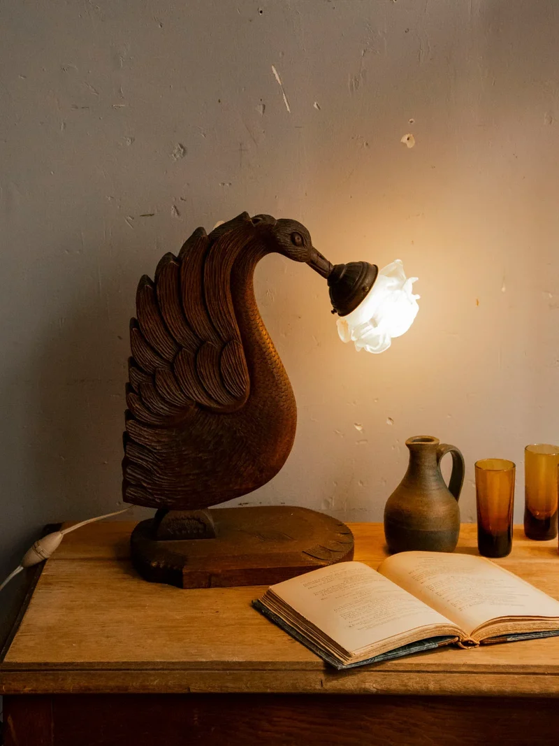 Suzanne, la lampe cygne en bois N°554