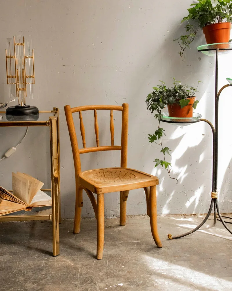 Ernestine, la chaise pour enfant en bois clair N°342