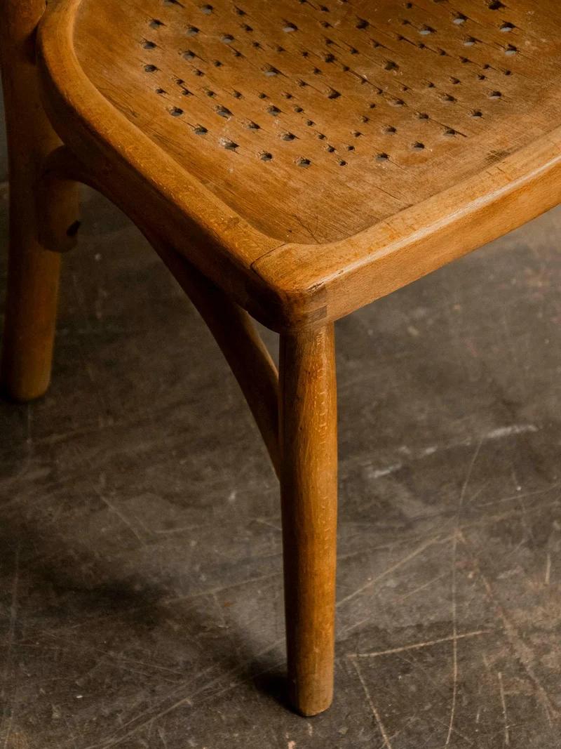 Ernestine, la chaise pour enfant en bois clair N°342