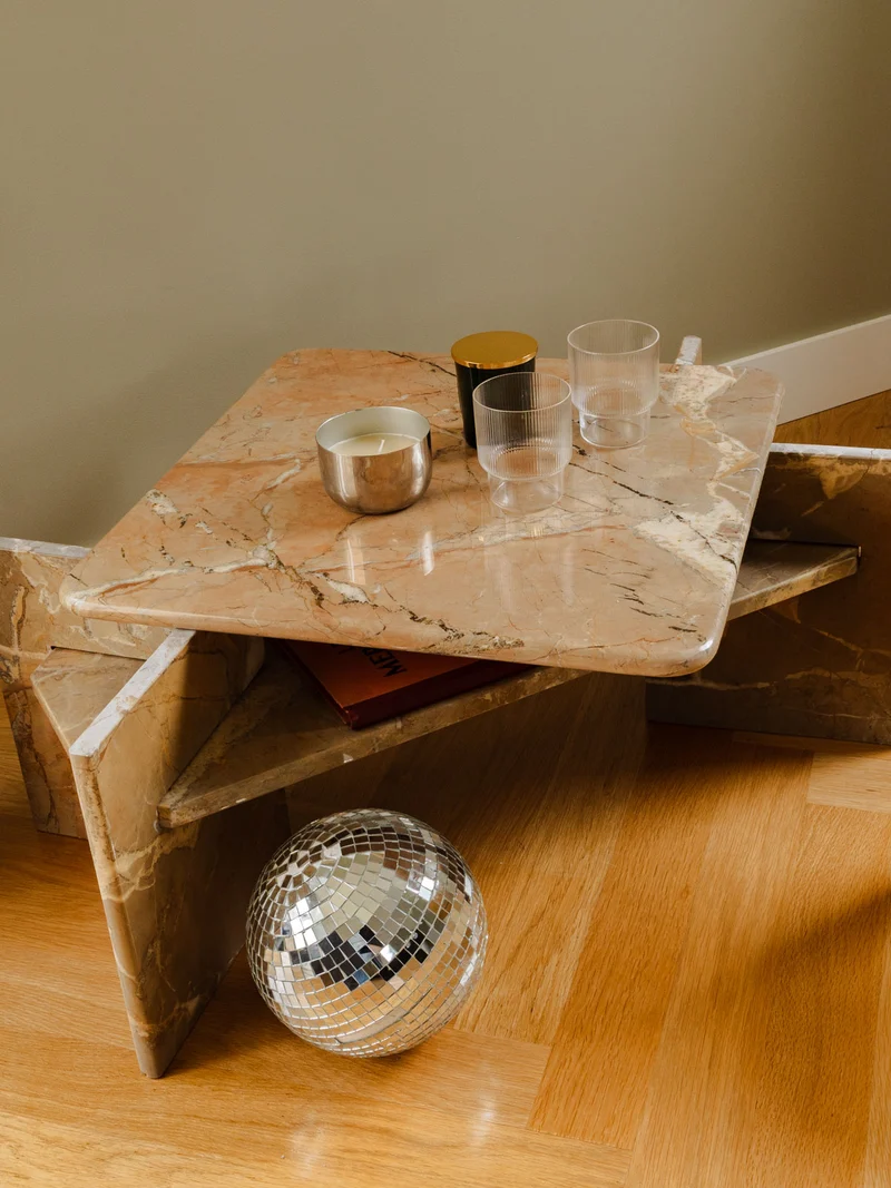 Marie-Pierre, la table basse en marbre N°61
