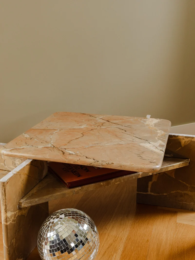 Marie-Pierre, la table basse en marbre N°61